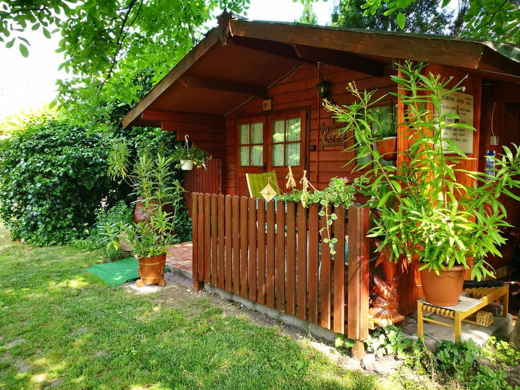 City Camping& Apartman &Bungalow Hotel Gyor Luaran gambar