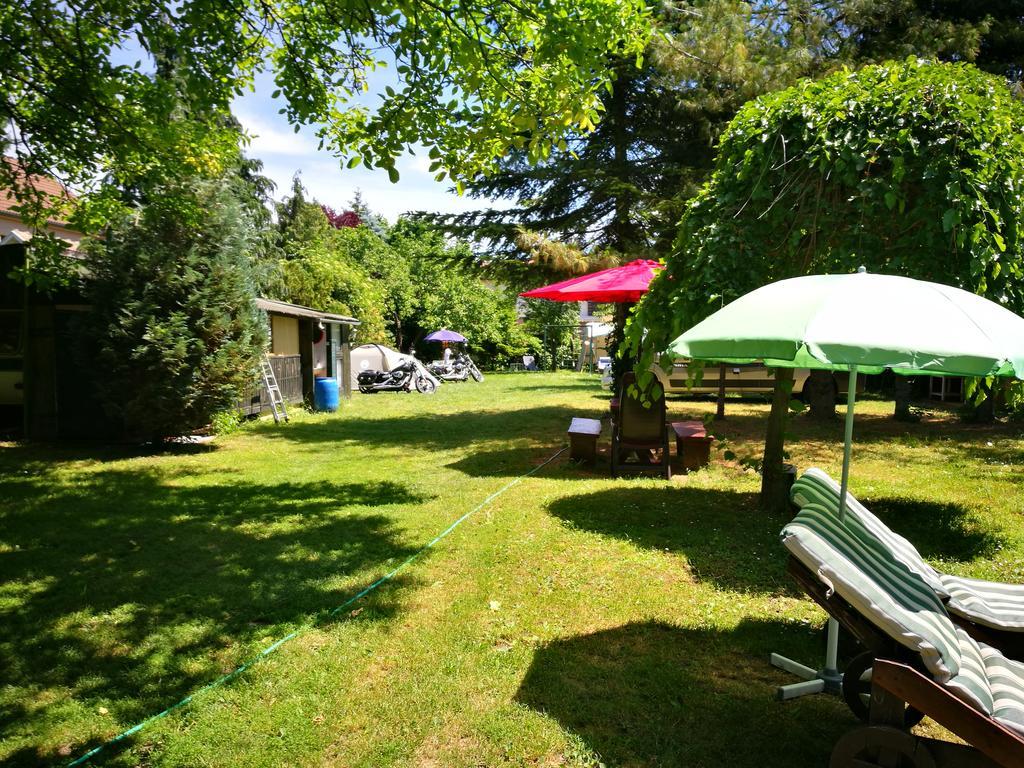City Camping& Apartman &Bungalow Hotel Gyor Luaran gambar
