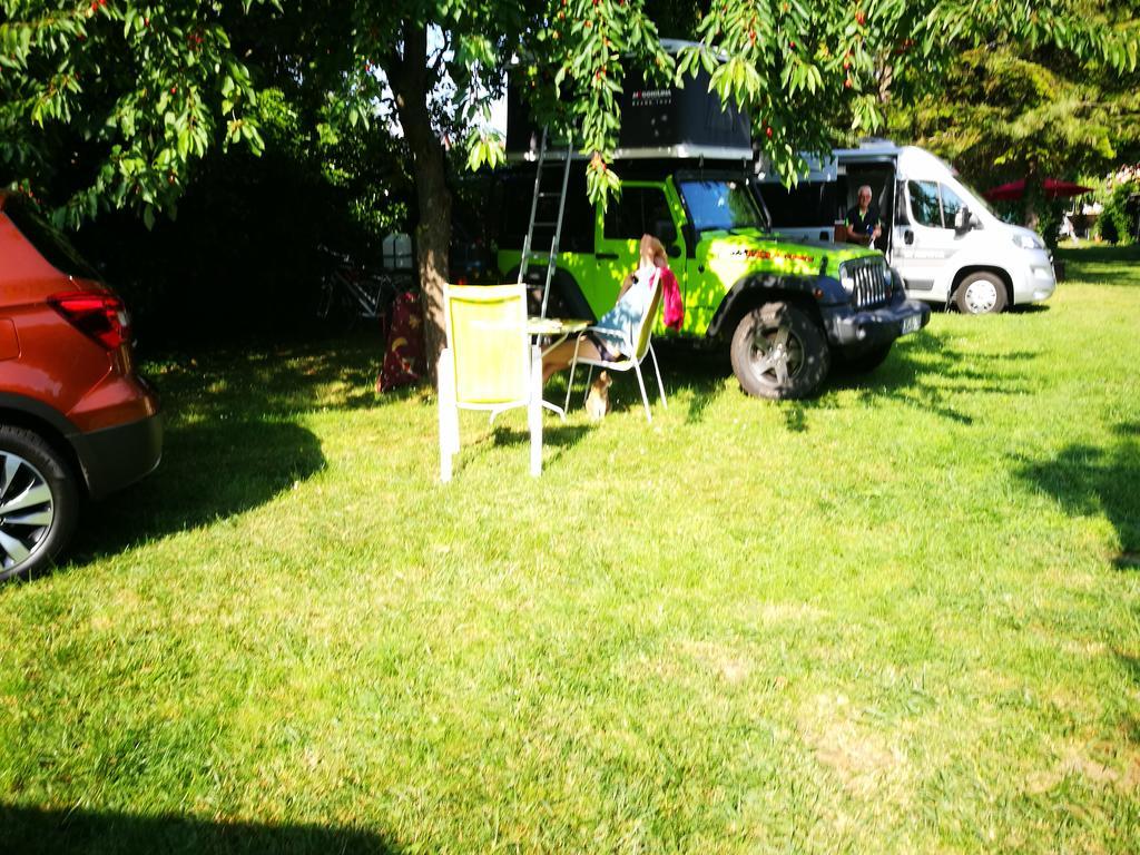 City Camping& Apartman &Bungalow Hotel Gyor Luaran gambar