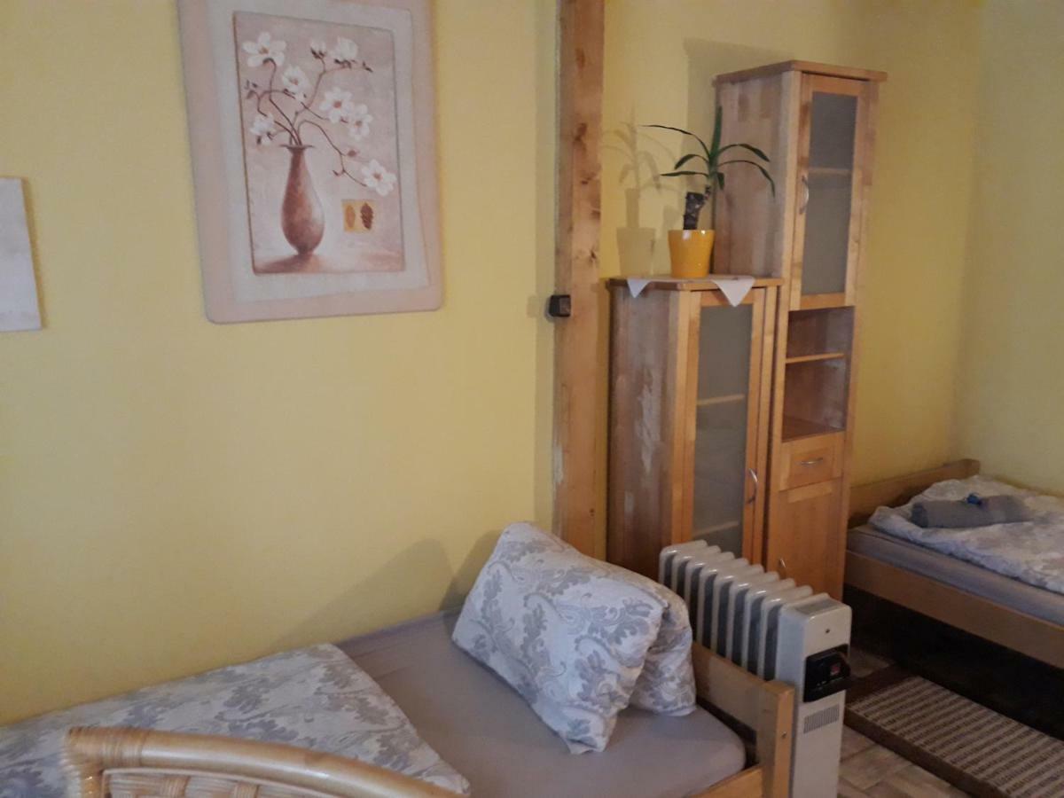 City Camping& Apartman &Bungalow Hotel Gyor Luaran gambar