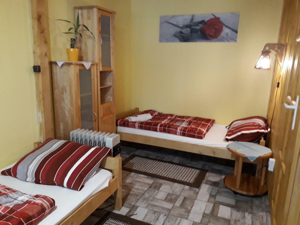 City Camping& Apartman &Bungalow Hotel Gyor Luaran gambar